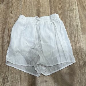 White linen summer short